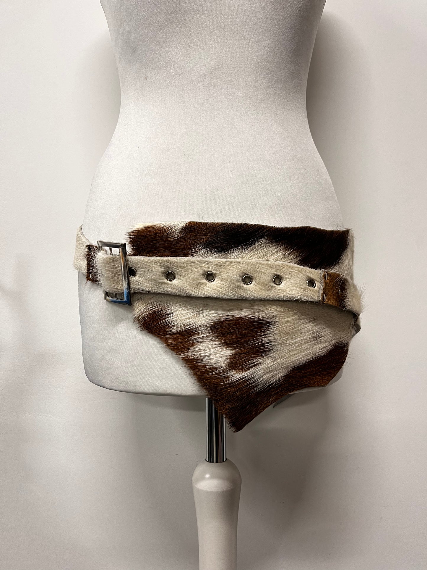 COW HIDE BELT