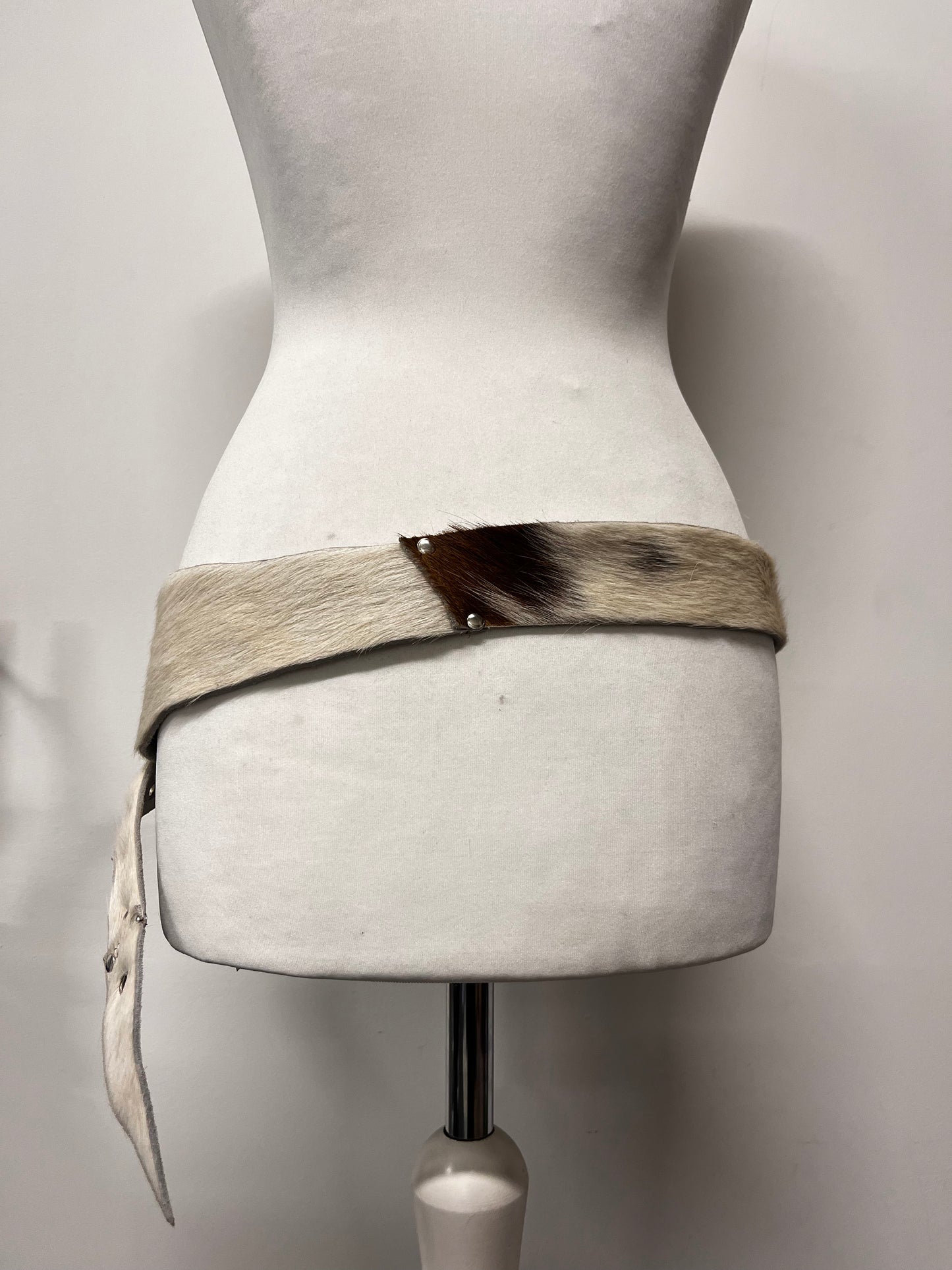 COW HIDE BELT